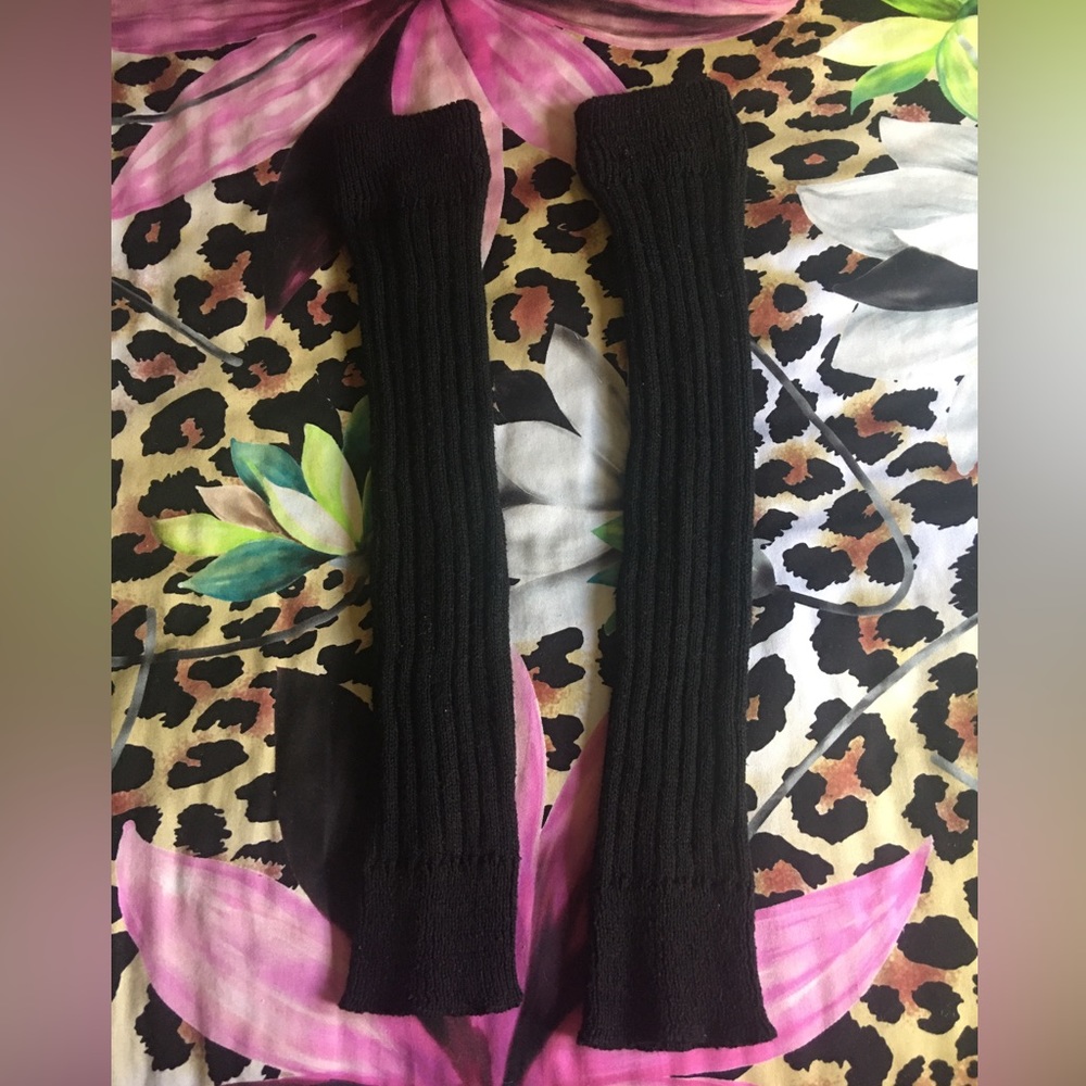 Adorable black leg warmers - Picture 2 of 2
